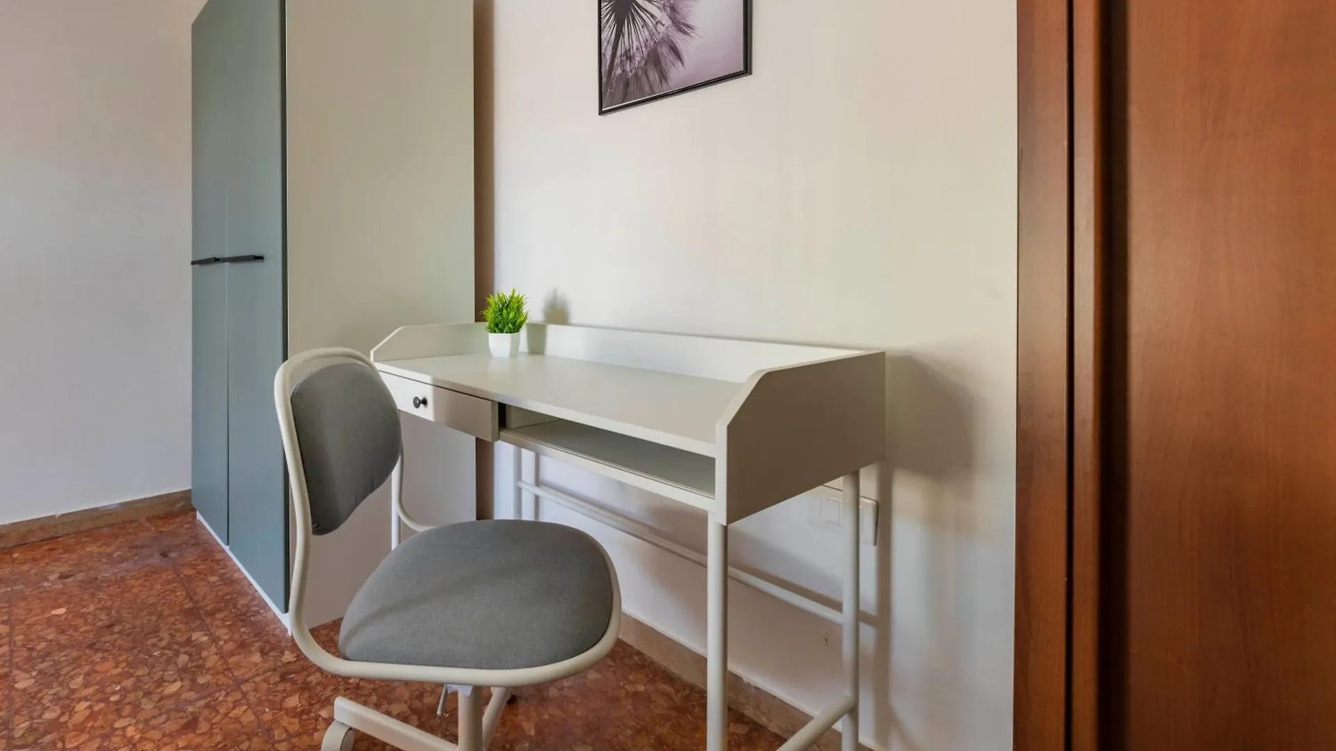 Italianflat - University Rooms Verona 0*,  Italien
